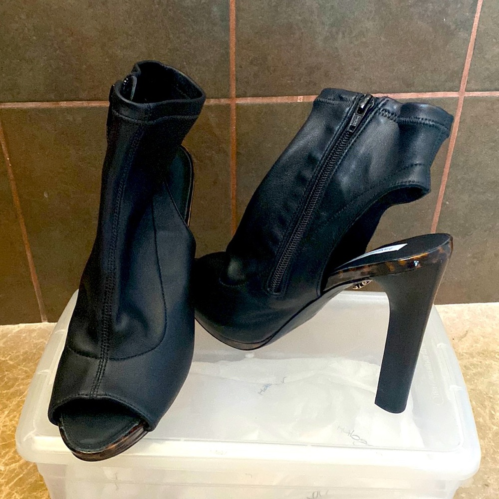 Open toe high heel ankle booties by DVF size 8 1/2 M